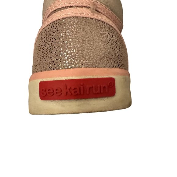 See Kai Run Girls Silver Sparkle and Pink Mid Top Velcro Sneakers Size 11 - Picture 5 of 8